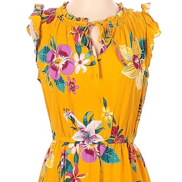 Host Pick-Beautiful Old Navy Floral Print Casual Dress in Size Small - Picture 3 of 3